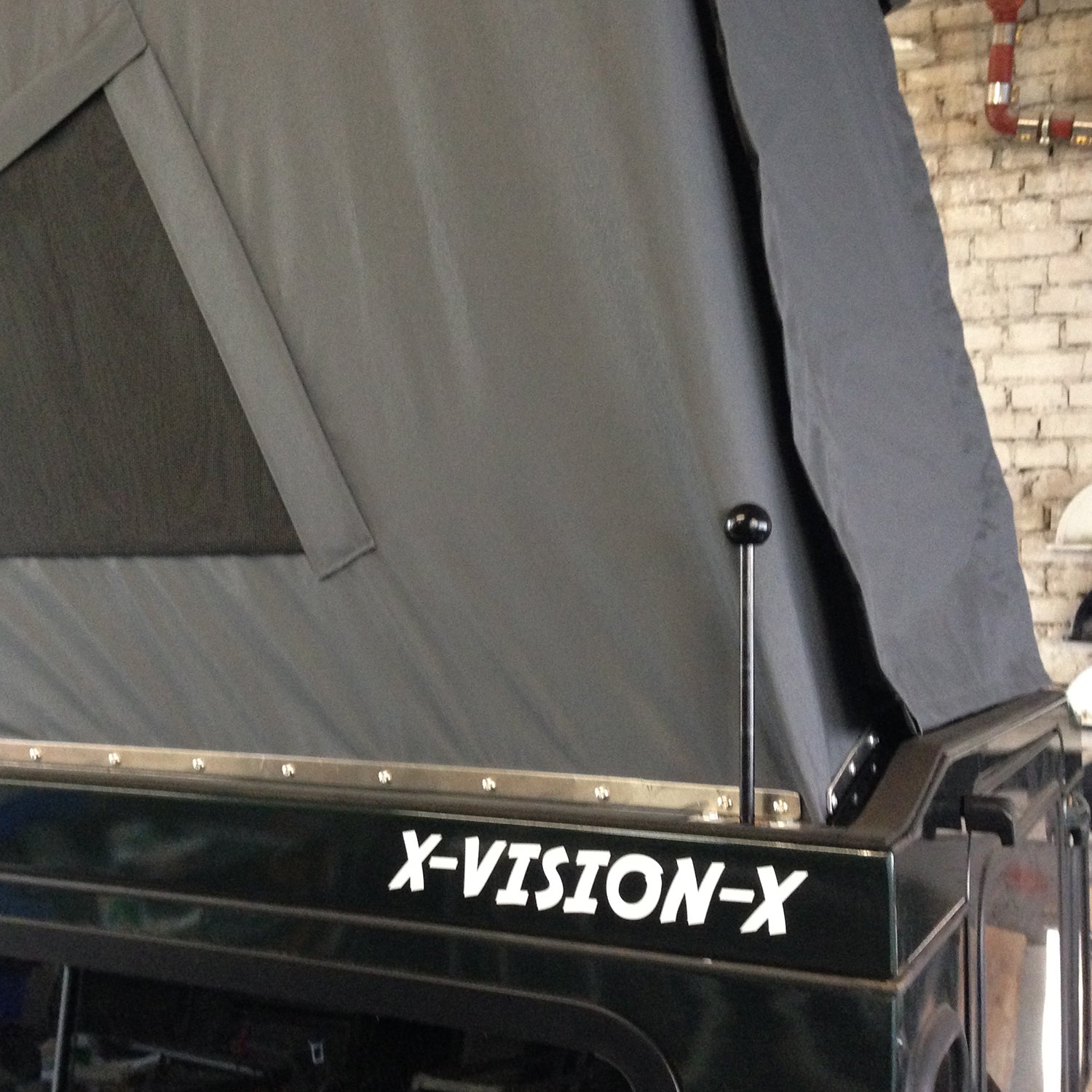 Lifting Roof Defender 110