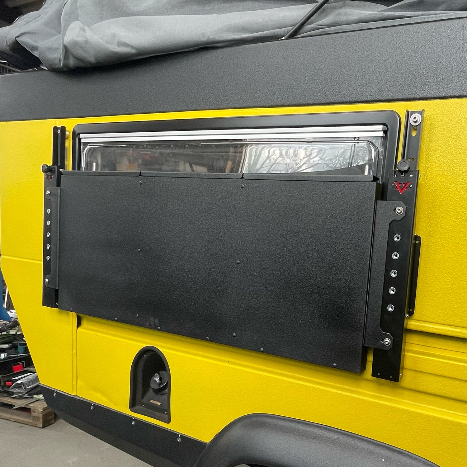 Table for Recovery Board Holders